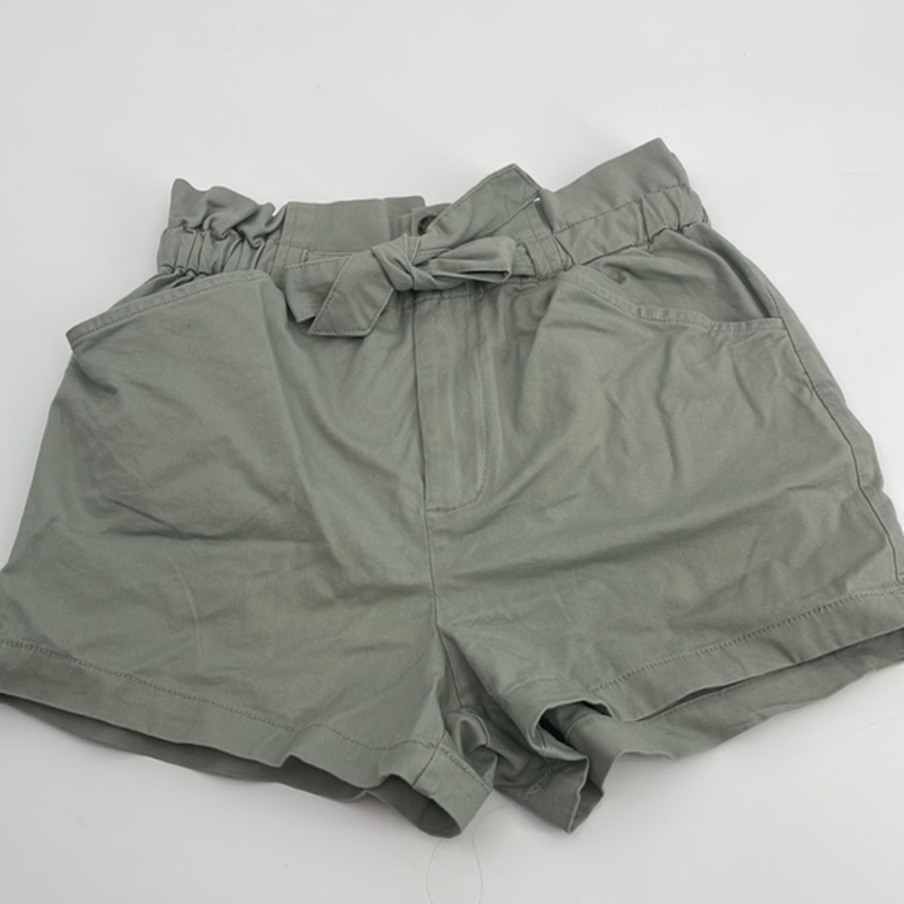 NWT Guess the Becky stretch twill shorts paper bag waist size small